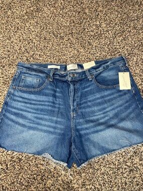 Universal Thread Women’s Distressed High-Rise Denim Shorts -Var Sizes NWT